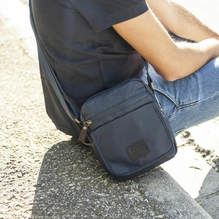 ΑΝΔΡΙΚΌ ΤΣΑΝΤΆΚΙ ΏΜΟΥ LOIS ΜΠΛΕ 307821-02